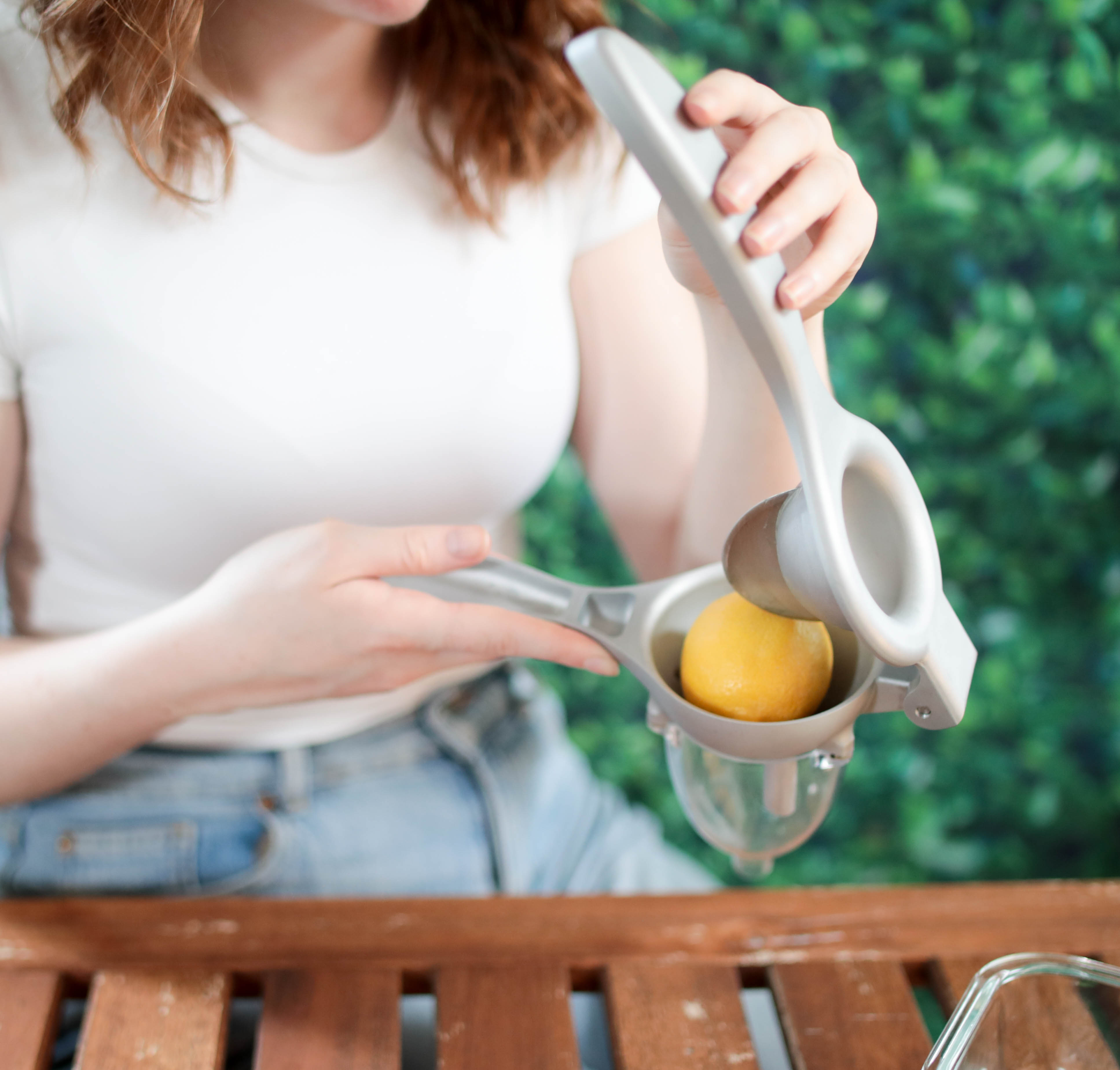 lemon squeezer, home goods, kitchen goos, home wares